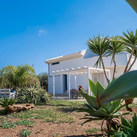 Ferienhaus Villa Tra Mare E Ulivi Lido di Noto
