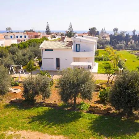 Villa Tra Mare E Ulivi Ferienhaus *