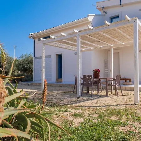 Villa Tra Mare E Ulivi Ferienhaus Lido di Noto