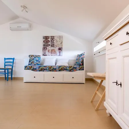 Tra Mare E Ulivi Tatil Evi